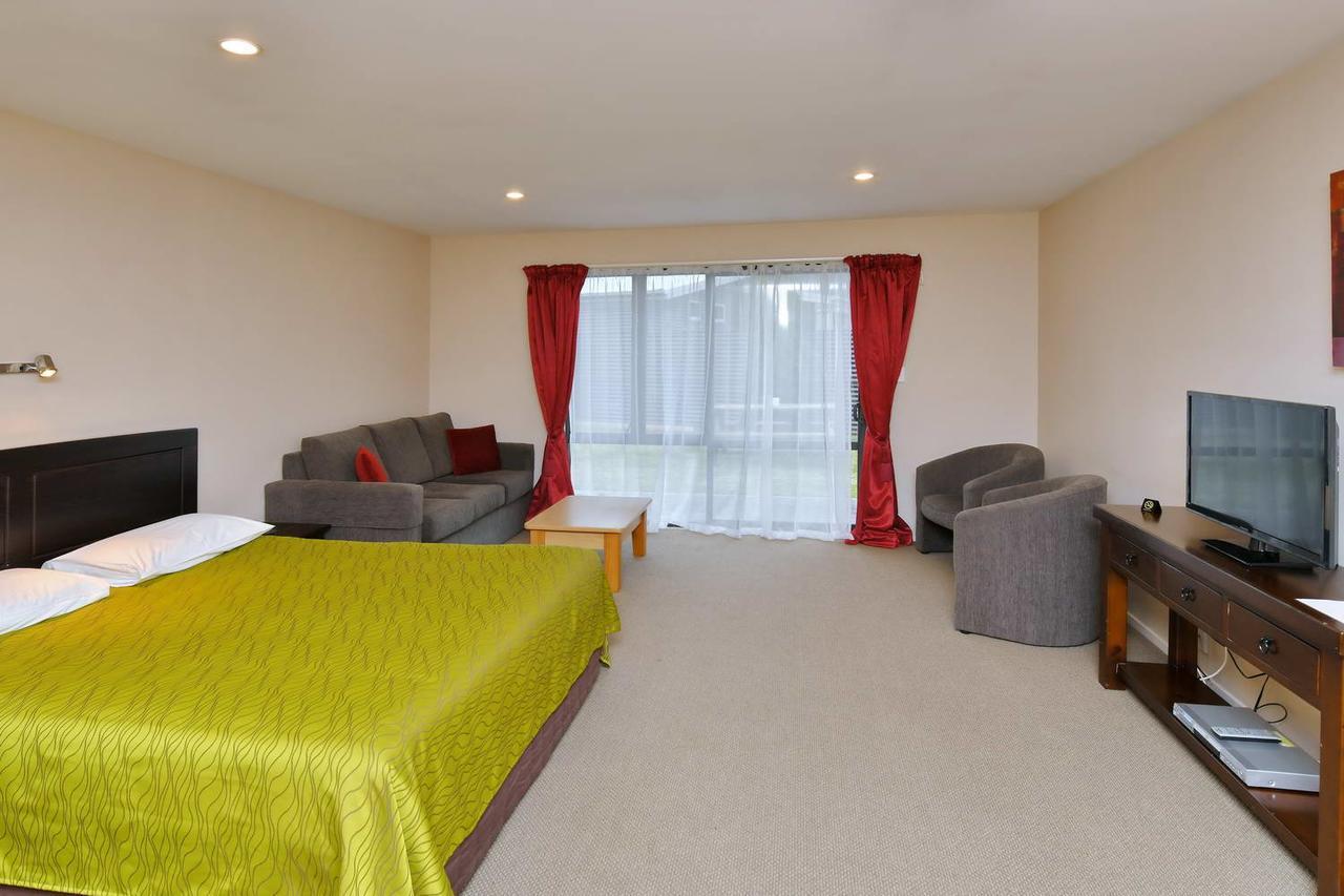 Wayside Motel Woodend Bagian luar foto