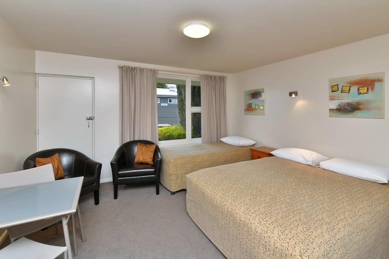 Wayside Motel Woodend Bagian luar foto