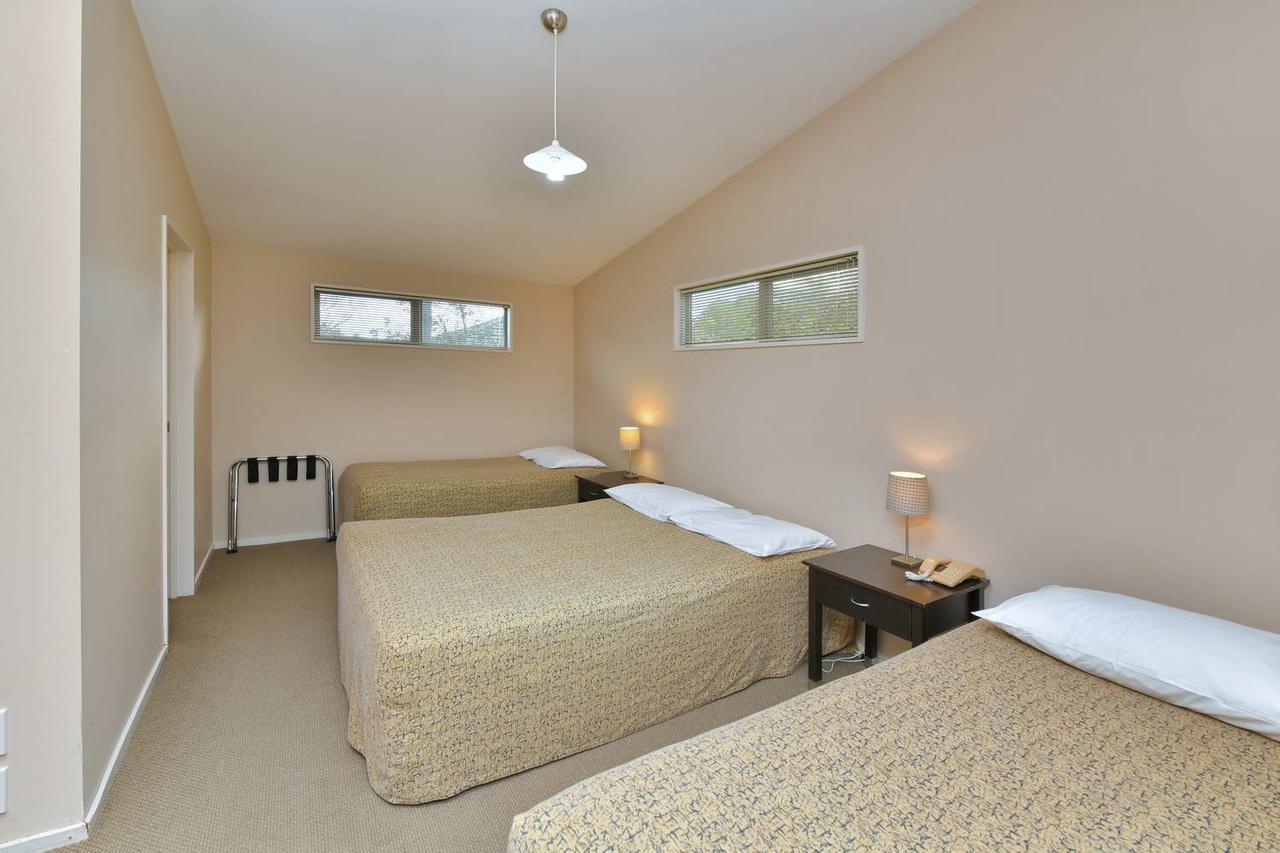 Wayside Motel Woodend Bagian luar foto