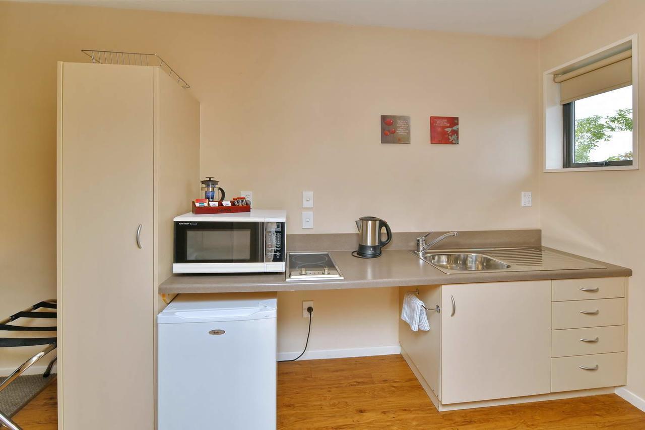 Wayside Motel Woodend Bagian luar foto