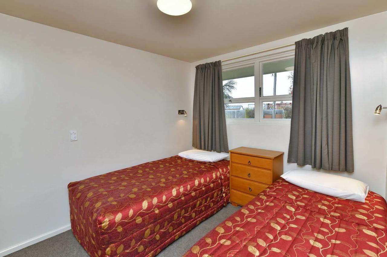 Wayside Motel Woodend Bagian luar foto