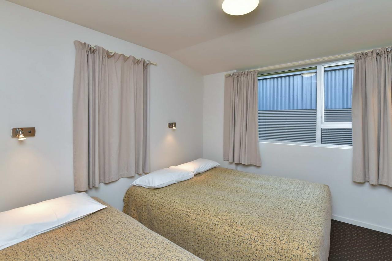 Wayside Motel Woodend Bagian luar foto