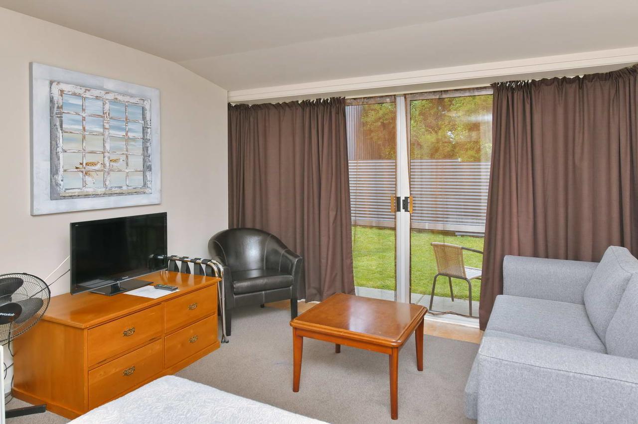 Wayside Motel Woodend Bagian luar foto